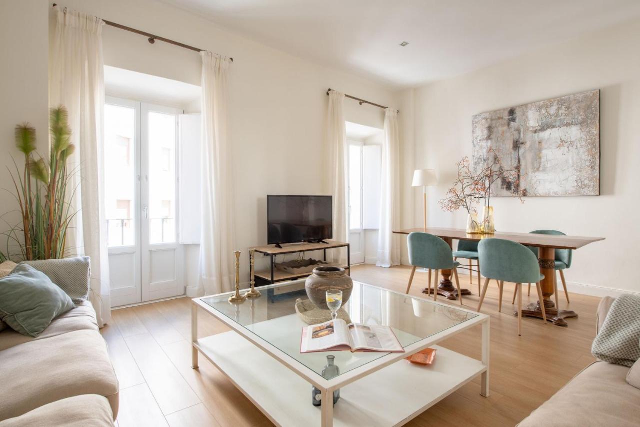 Plaza Nueva 2 Bedrooms & 2 Bathrooms Seville Exterior photo